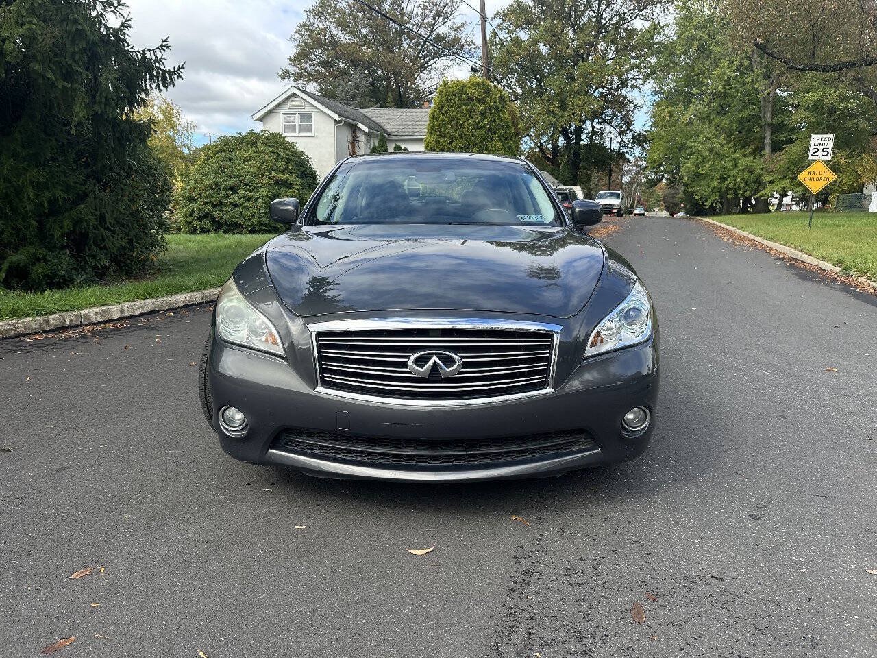 Used 2013 INFINITI M37 w/ Premium Pkg RWD image 3