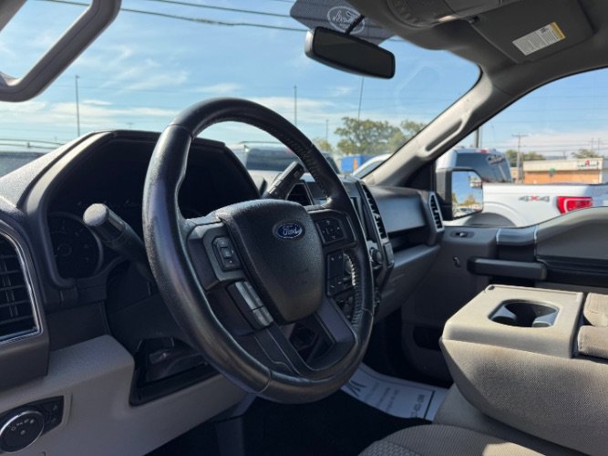 Used 2018 Ford F150 XLT w/ Equipment Group 302A Luxury AWD/4WD image 21