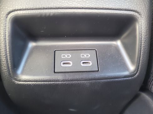 Certified 2025 Toyota Corolla SE image 15