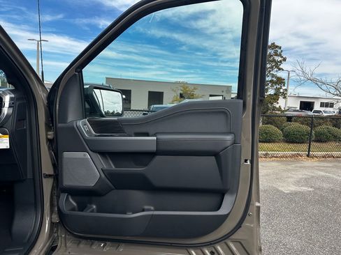 New 2025 Ford F150 Lariat w/ Equipment Group 501A Mid image 33