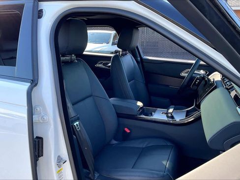 New 2026 Land Rover Range Rover Velar Dynamic SE image 31
