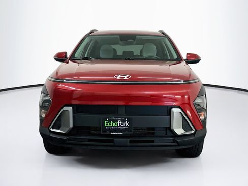 Used 2025 Hyundai Kona SEL AWD/4WD image 2