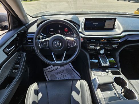 Used 2024 Acura MDX w/ Technology Package FWD image 12