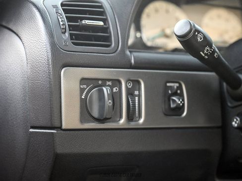 Used 2005 Ford Thunderbird RWD image 55