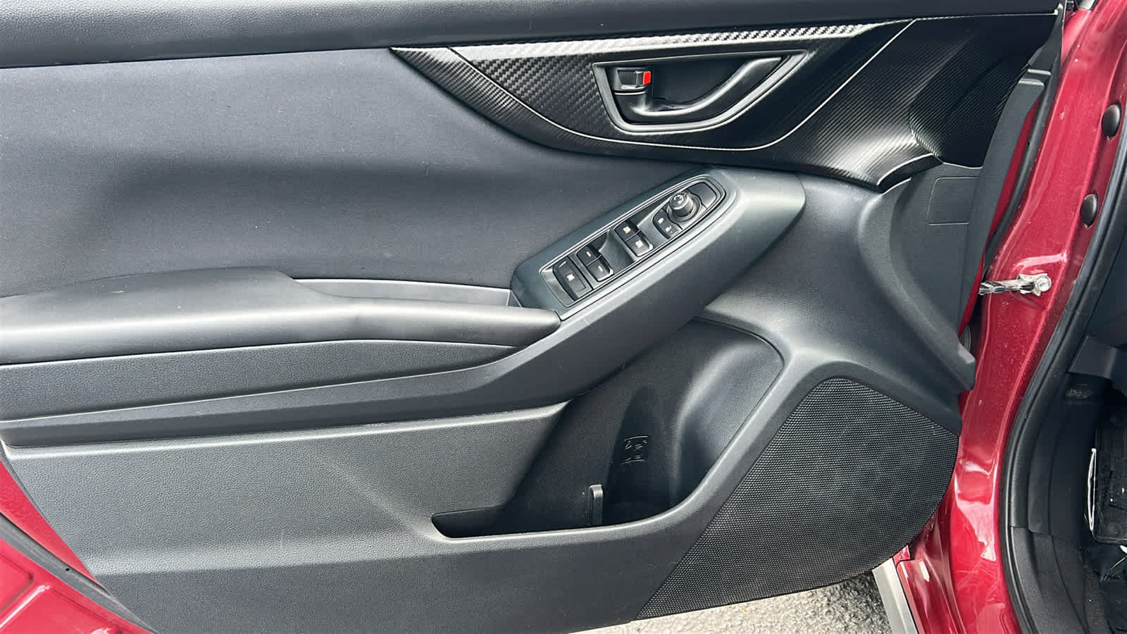 Used 2018 Subaru Crosstrek 2.0i AWD/4WD image 23