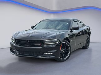 Used 2018 Dodge Charger R/T w/ Blacktop Package RWD video 2