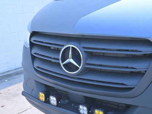 Used 2025 Mercedes-Benz Sprinter 2500 image 7