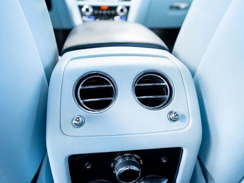 Used 2022 Rolls-Royce Ghost AWD/4WD image 40