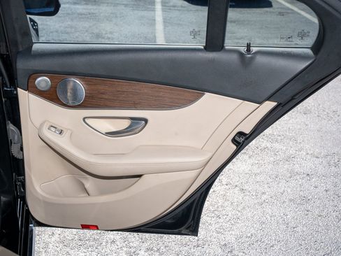 Used 2021 Mercedes-Benz C 300 4MATIC Sedan w/ Premium Package image 14