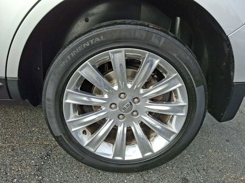 Used 2015 Lincoln MKX AWD w/ Equipment Group 102A image 8