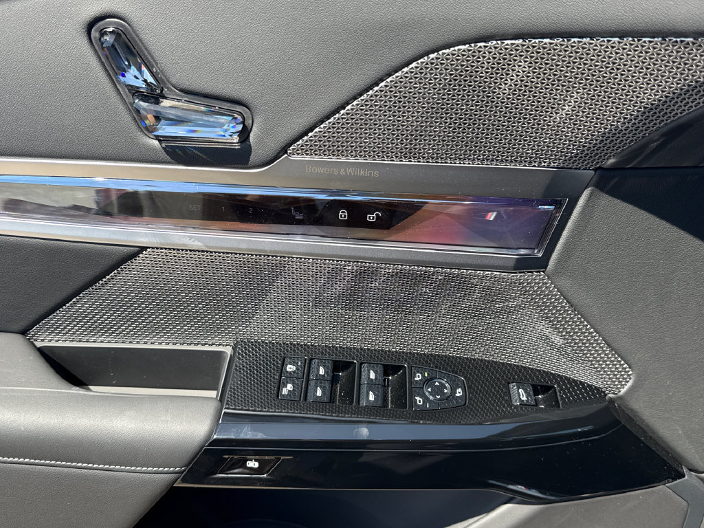 New 2026 BMW i7 xDrive60 AWD/4WD image 24