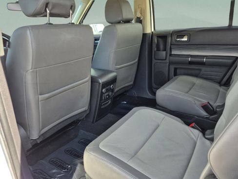 Used 2019 Ford Flex SEL w/ Equipment Group 202A FWD image 16