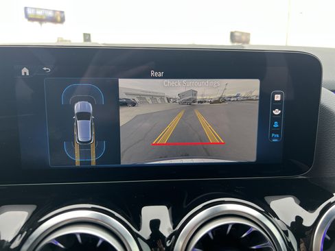 Certified 2025 Mercedes-Benz GLA 250 image 25