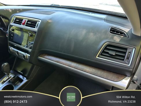 Used 2017 Subaru Outback 2.5i Limited AWD/4WD image 12