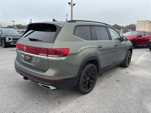 New 2026 Volkswagen Atlas SE FWD image 6