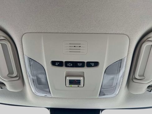 Used 2022 Toyota Corolla LE image 34