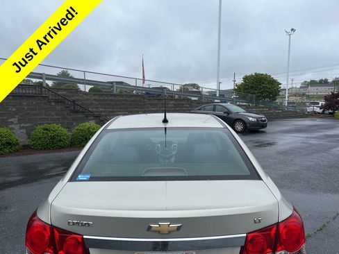 Used 2014 Chevrolet Cruze LT FWD image 8