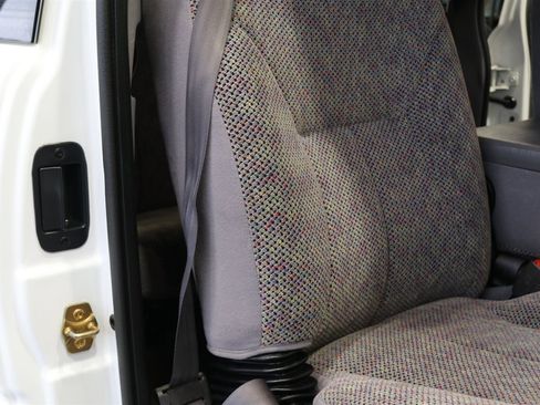 Used 2000 Dodge Ram 2500 Truck SLT image 75