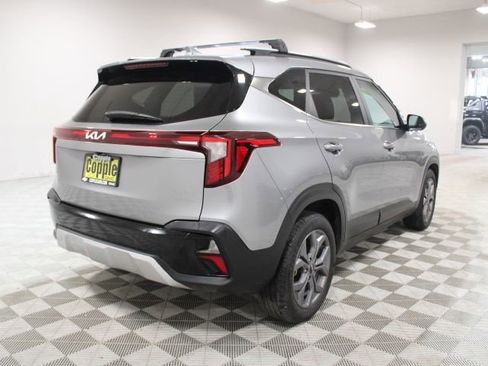 Used 2024 Kia Seltos S image 11