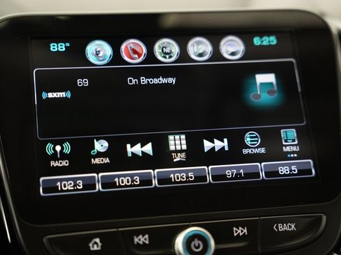 Used 2018 Chevrolet Volt LT FWD image 22