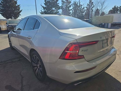 Used 2019 Volvo S60 T6 Inscription image 3