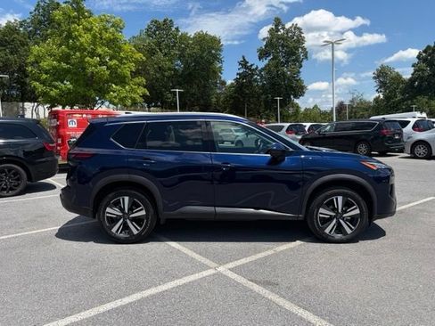 Certified 2026 Nissan Rogue SL AWD/4WD image 7
