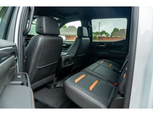 Used 2024 GMC Sierra 1500 AT4 w/ AT4 Preferred Package AWD/4WD image 15
