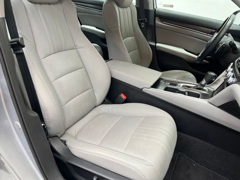 Used 2018 Honda Accord Touring image 23