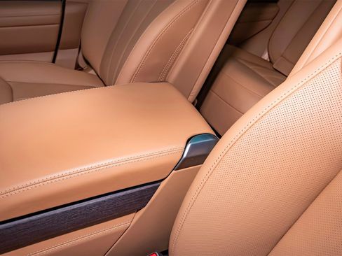 New 2025 Land Rover Range Rover Autobiography image 33