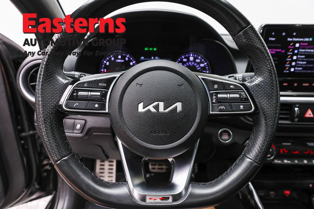 Used 2023 Kia Forte GT-Line w/ GT-Line Premium Package FWD image 11