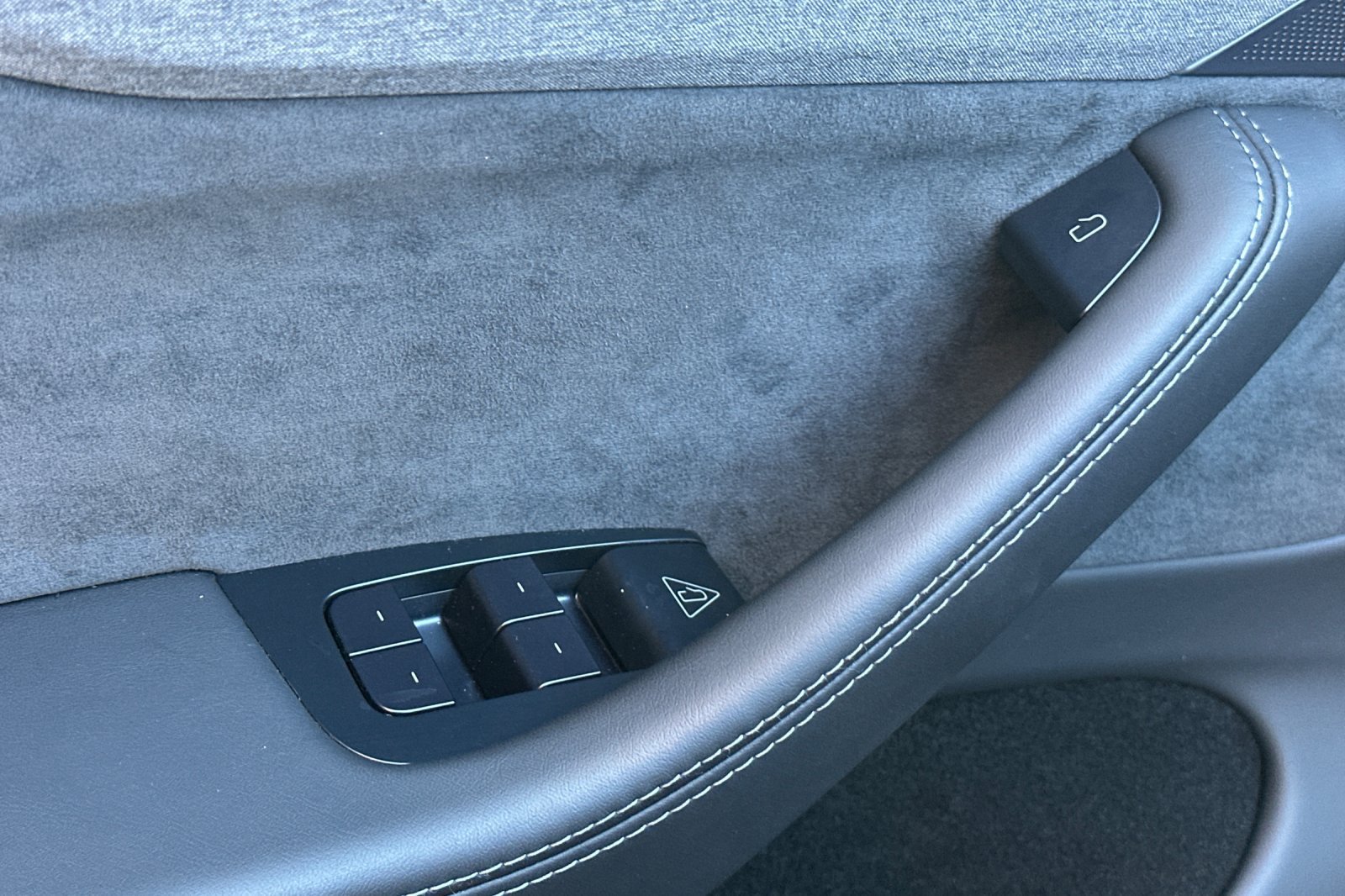 Used 2026 Tesla Model Y Long Range AWD/4WD image 14