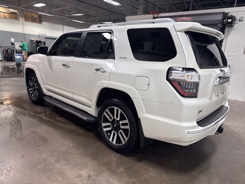 Used 2023 Toyota 4Runner Limited AWD/4WD image 5