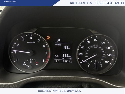 Used 2018 Hyundai Elantra SE image 17