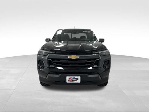 New 2026 Chevrolet Colorado LT w/ LT Convenience Package AWD/4WD image 2