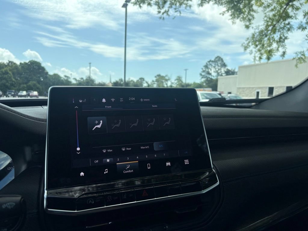 New 2026 Jeep Compass Latitude AWD/4WD image 24