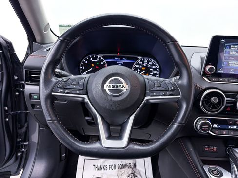 Used 2023 Nissan Sentra SR w/ SR Premium Package image 29