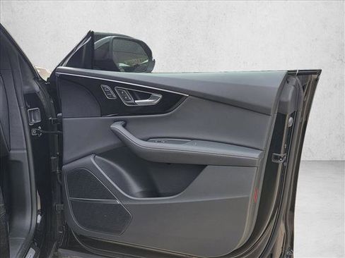 New 2026 Audi Q8 Prestige image 10