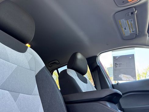 Used 2024 Chevrolet Trax LS w/ LS Convenience Package FWD image 18