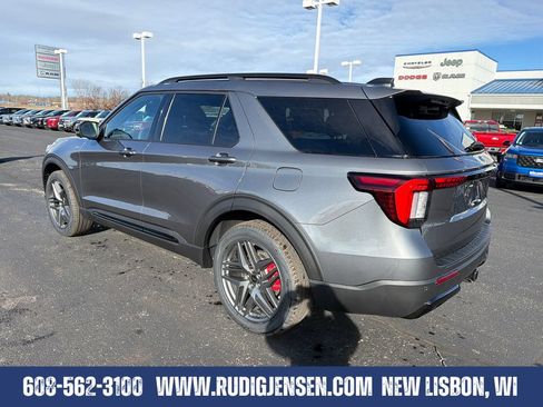 New 2026 Ford Explorer ST-Line w/ ST-Line Street Pack AWD/4WD image 3