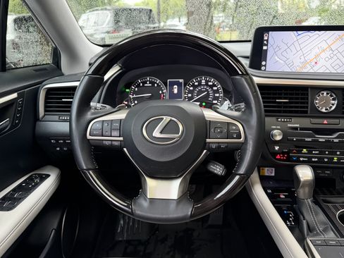 Certified 2022 Lexus RX 350L Luxury w/ Accessory Package (Z1) FWD image 34