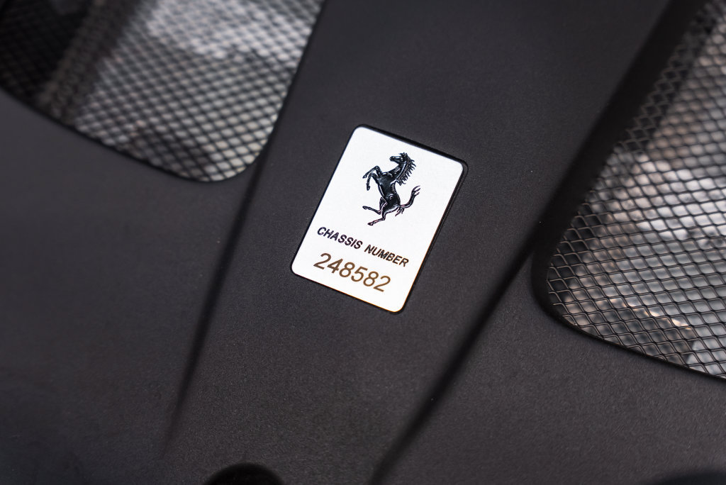 Used 2020 Ferrari 812 Superfast RWD image 17