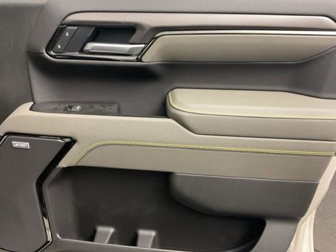 New 2026 Chevrolet Silverado 1500 ZR2 w/ LPO, Dark Essentials Package image 25