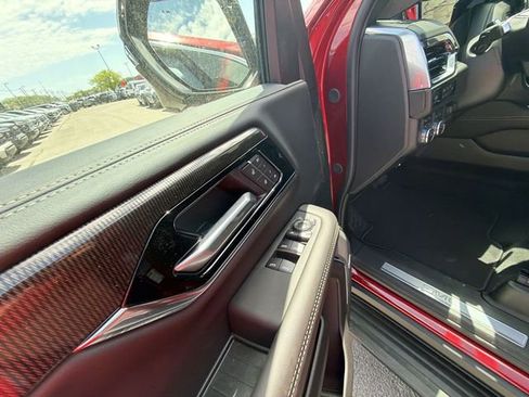 New 2026 GMC Yukon XL Elevation w/ Elevation Premium Package AWD/4WD image 9