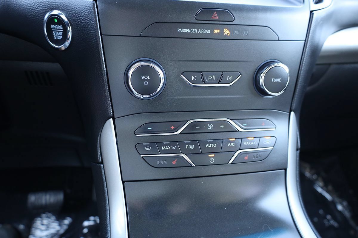 Used 2020 Ford Edge SEL w/ Convenience Package FWD image 32