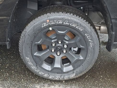 New 2026 RAM 1500 Express AWD/4WD image 5