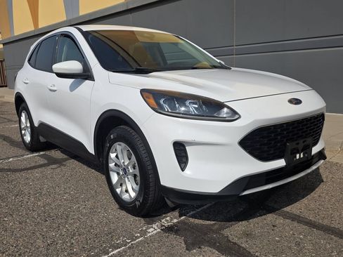 Used 2020 Ford Escape SE AWD/4WD image 2