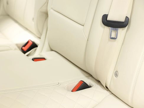 Used 2019 Bentley Bentayga AWD/4WD image 65