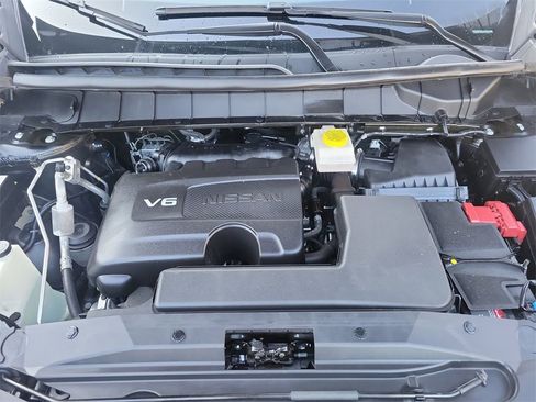 Used 2022 Nissan Pathfinder S image 25