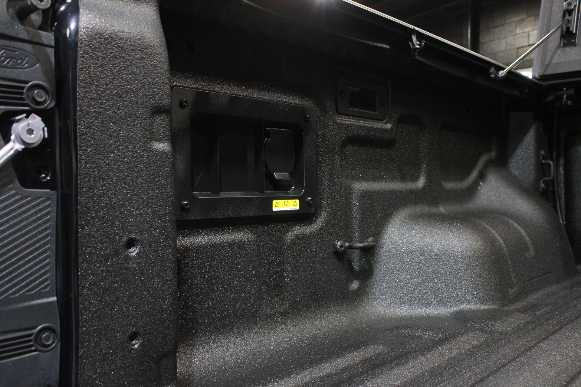 Used 2025 Ford Ranger Raptor AWD/4WD image 19