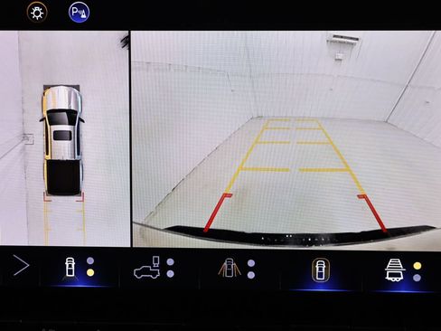 Used 2024 Chevrolet Colorado ZR2 w/ ZR2 Convenience Package III image 29